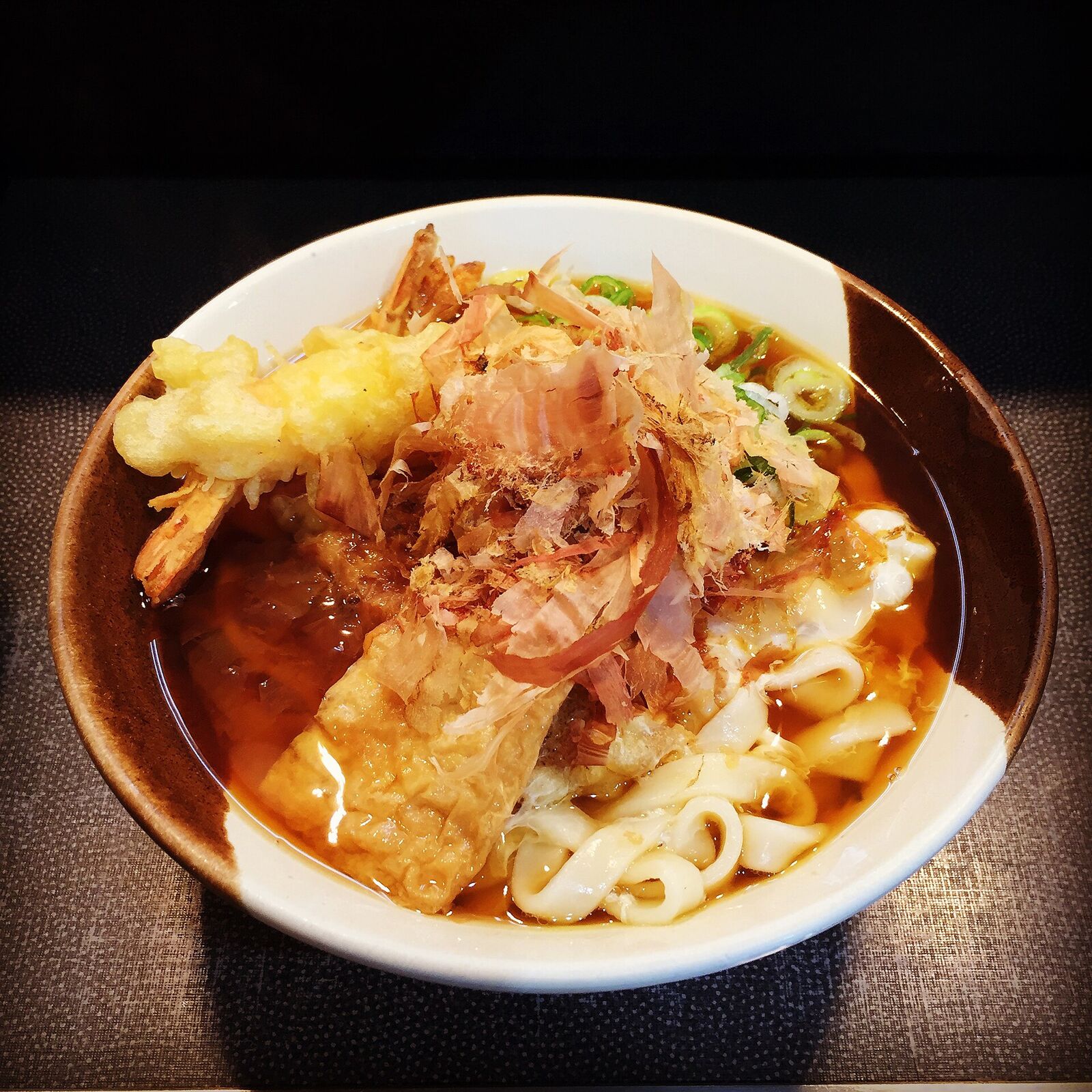 名古屋駅で出された天ぷらのせきしめん